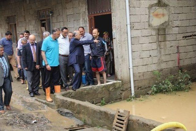 Vali Karahan, Sağanak Yağıştan Olumsuz Etkilenen Bulancak&rsquo;ta İncelemelerde Bulundu 1