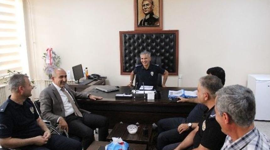 Belediye Başkanı Kara, &Ccedil;evik Kuvveti Ziyaret Etti