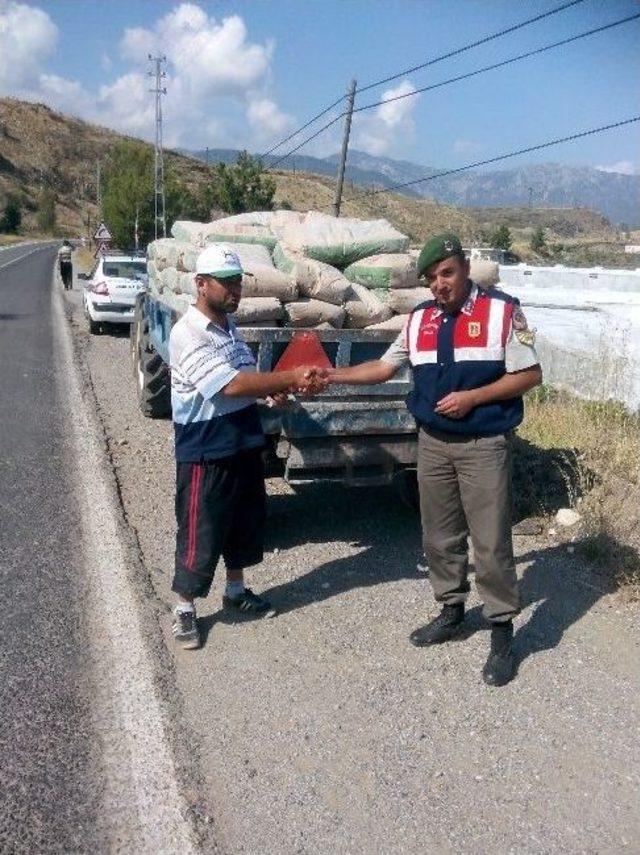 Anamur Jandarma Trafik Ekiplerinin Denetimleri S&uuml;r&uuml;yor 1
