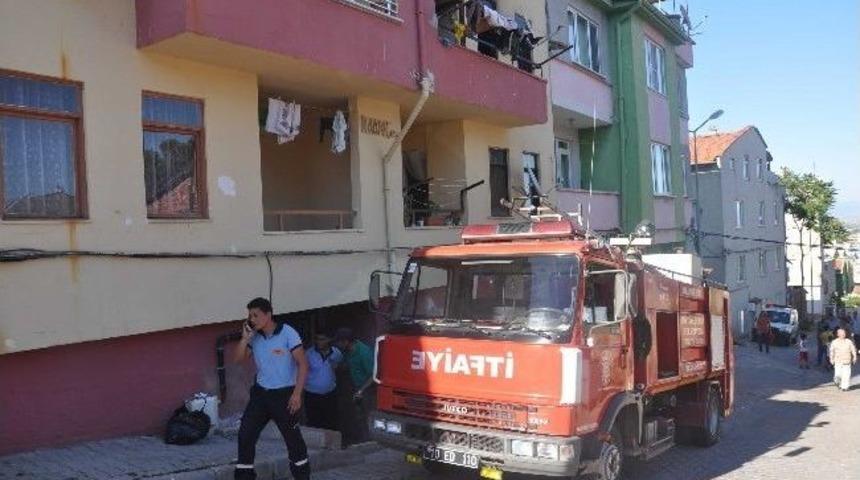 Balıkesir'de Korkutan Yangın