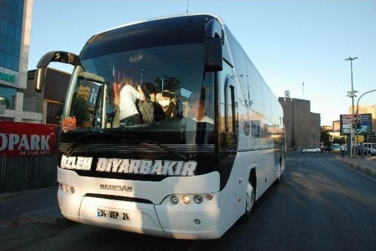 Diyarbakır&rsquo;daki &Ccedil;ocukları Ka&ccedil;ırılan Aileler Ankara&rsquo;ya Hareket Etti