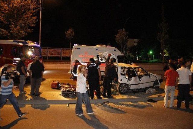 Başkent&rsquo;te Sıkışmalı Trafik Kazası: 4 Yaralı 1
