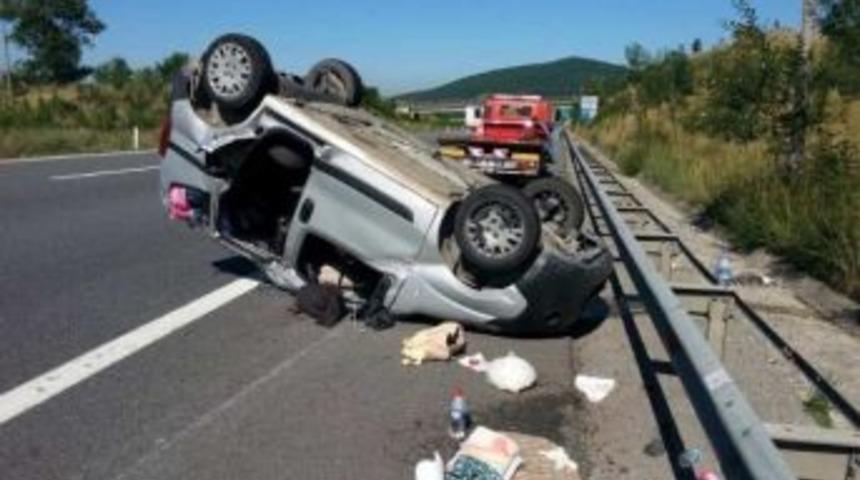 D&uuml;zce'de Trafik Kazası: 6 Yaralı