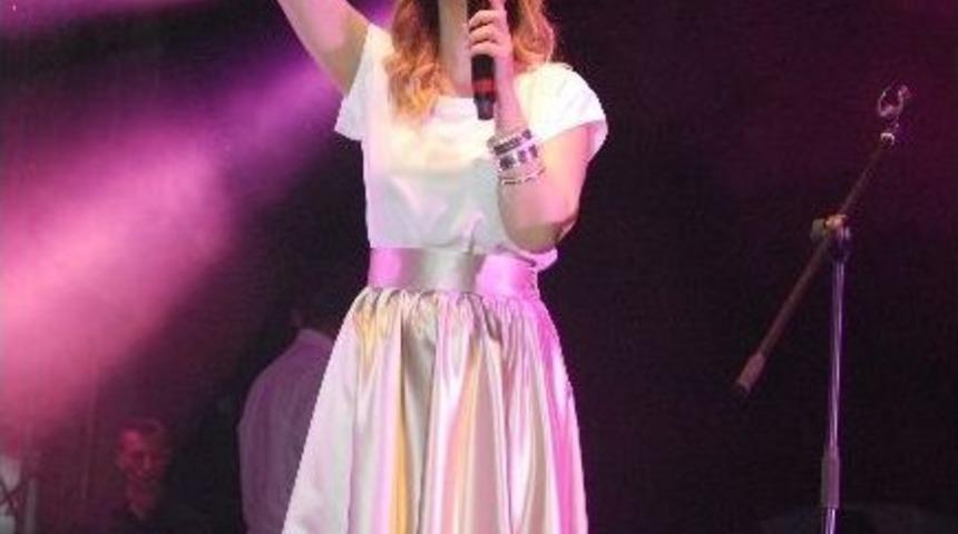 Hacer Silifkelilere Unutulmaz Bir Gece Yaşattı