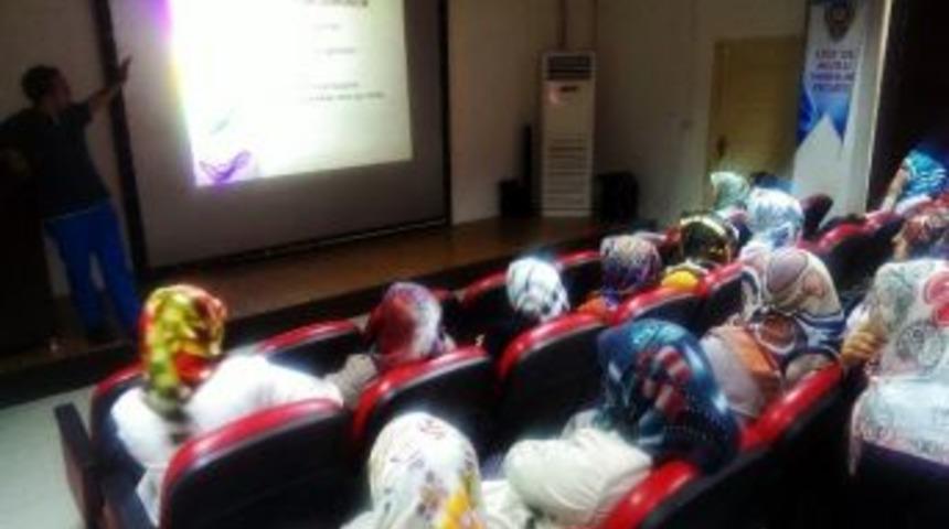 Lice Adem'de '&ccedil;ocuklarda Ateşli Hastalık' Semineri Verildi