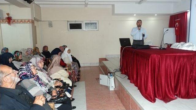 Hacı Adaylarına Seminer