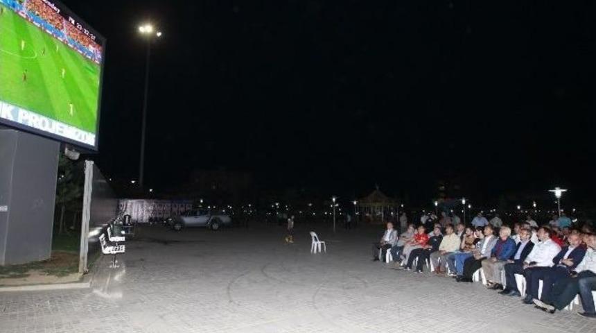 Gebze'de D&uuml;nya Kupası Heyecanı Devam Ediyor