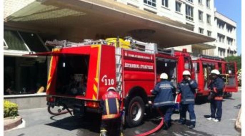 Akg&uuml;n Otel'de Korkutan Yangın