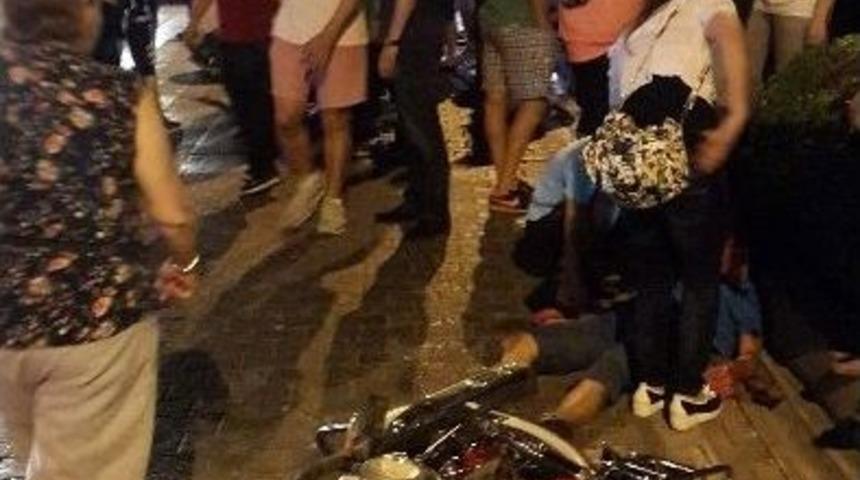 Motosikletin &Ccedil;arptığı İsve&ccedil;li Turistin Bacağı Koptu