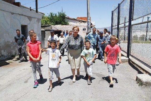 Konak Belediyesi'nden Damlacık Çıkartması