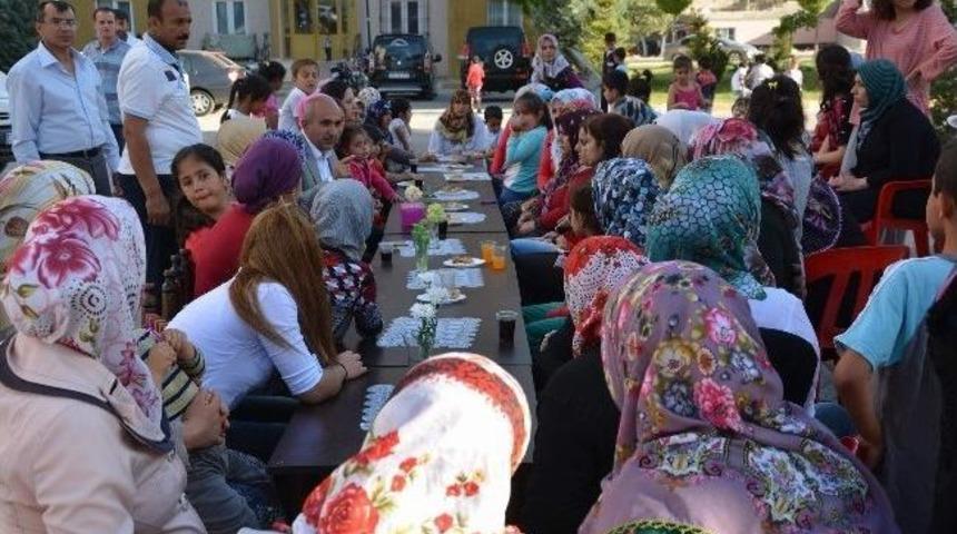 Başkan Karataş Toki&rsquo;deki Vatandaşları Ziyaret Etti