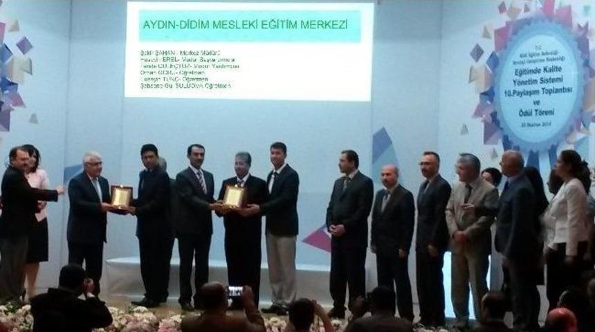 Didim Mesleki Eğitim Merkezi &Ouml;d&uuml;l&uuml;n&uuml; Aldı
