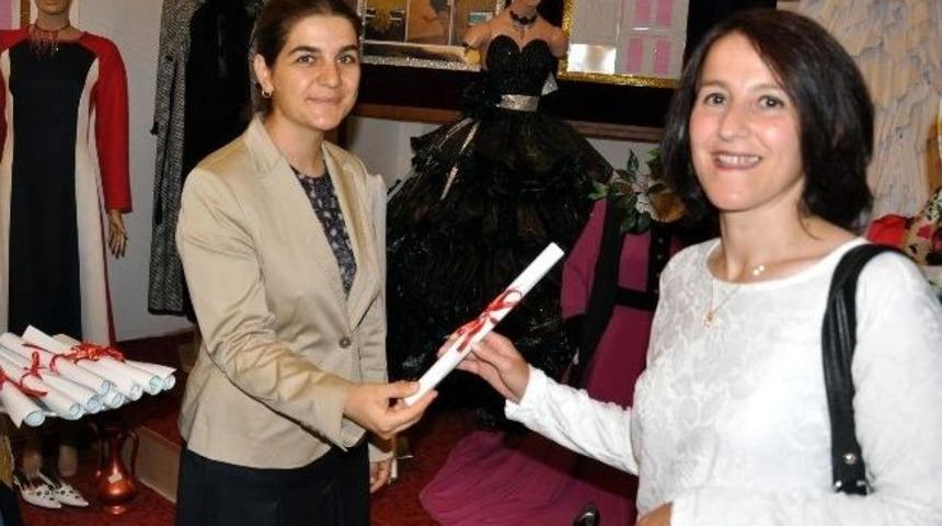 &ldquo;altın Makaslar Parlak Gelecekler Projesi&rdquo; Sertifikaları Verildi