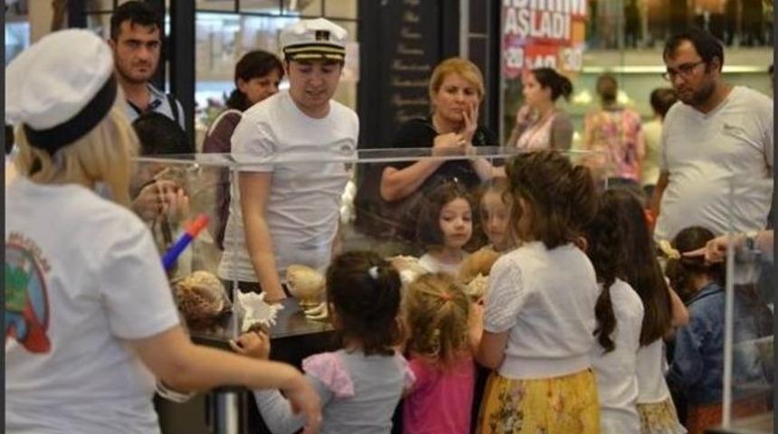 Minik Dalgı&ccedil;lar İle Minikler Espark&rsquo;ta Eğlendi