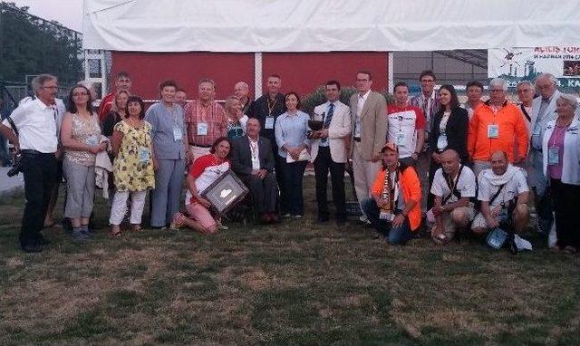 Bergama da Her Kardeş Kent İçin Bir Zeytin Ağacı 2