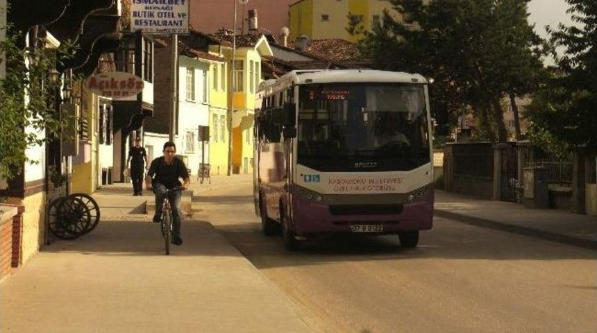 Paso Vermeyen &Ouml;zel Halk Otob&uuml;slerini Protesto Ediyor