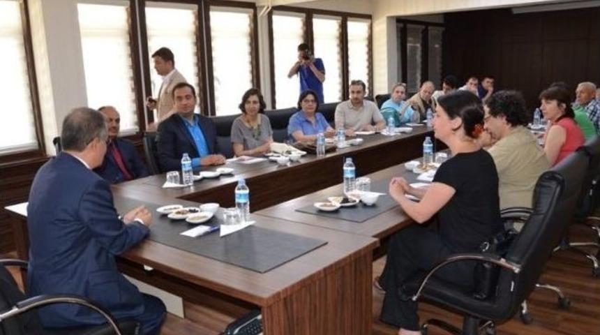 Vali Tapsız, &ldquo;kilis, Tarihi Ve K&uuml;lt&uuml;r&uuml;yle Marka Olacak Bir Şehirdir&rdquo;