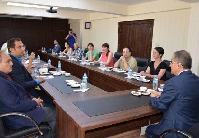 Vali Tapsız, &ldquo;kilis, Tarihi Ve K&uuml;lt&uuml;r&uuml;yle Marka Olacak Bir Şehirdir&rdquo; 1