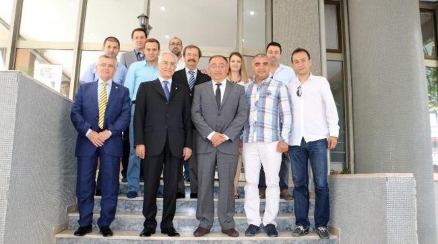 Fenerbahçe Yönetim Kurulu Üyelerinden Başkan Salman’a Ziyaret