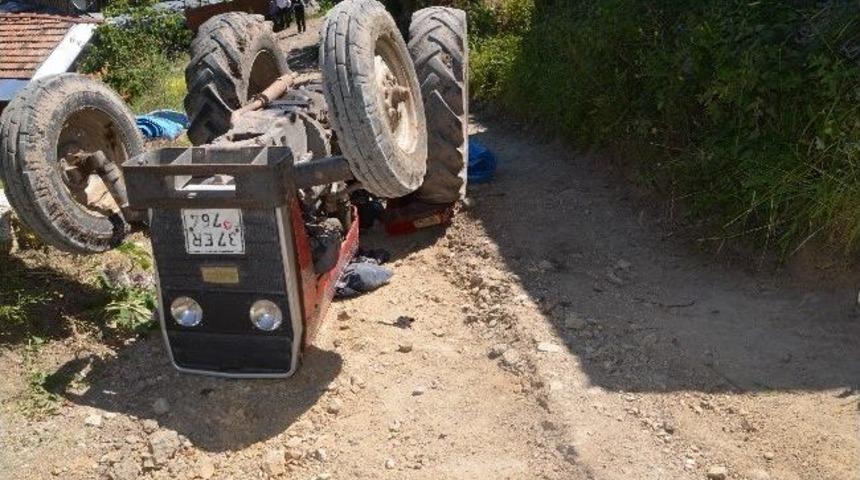 Trakt&ouml;r Şarampole Yuvarlandı: 1 &Ouml;l&uuml;, 1 Yaralı