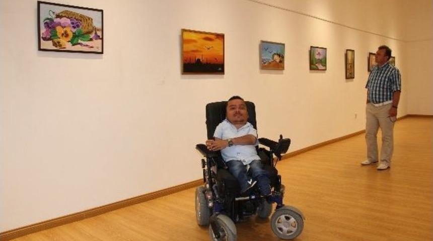 Engelli Gen&ccedil;ten Resim Sergisi