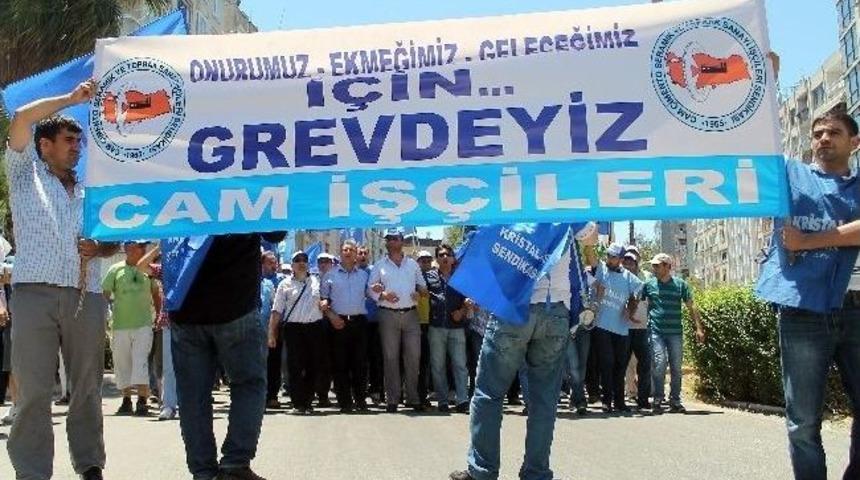 Cam İş&ccedil;ilerinin Grevi Devam Ediyor