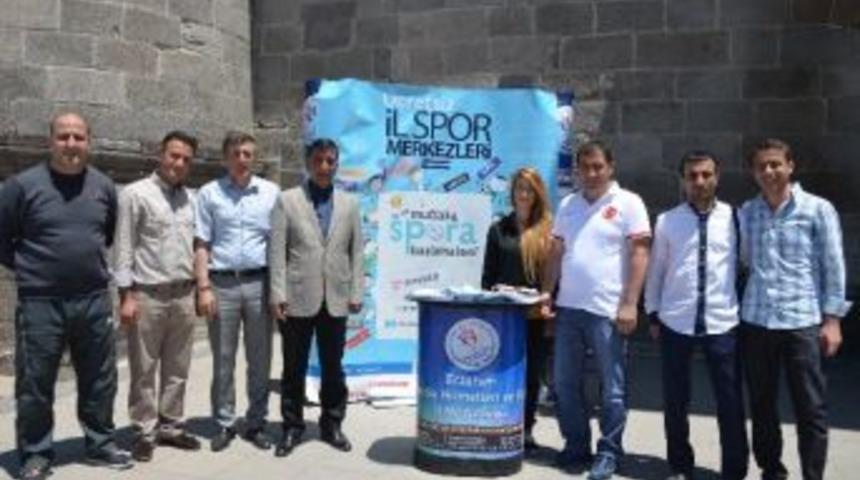 Yaz Spor Okulları Standına Yoğun İlgi