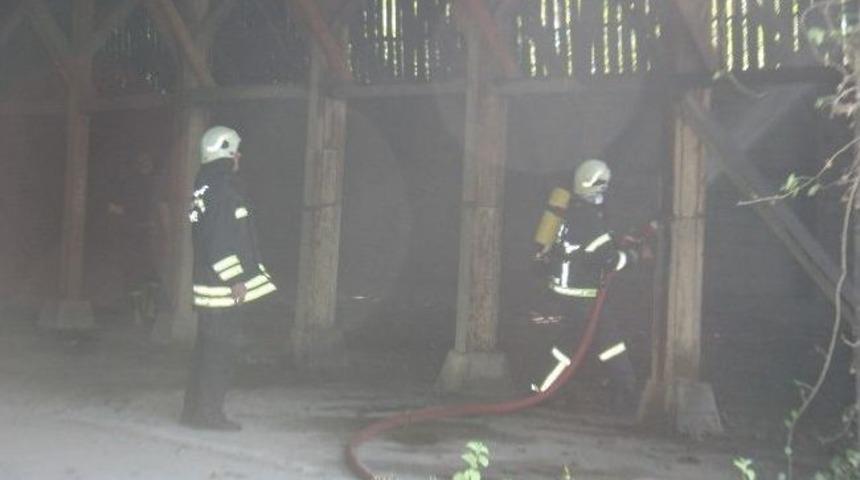 Yangını Polisler Fark Etti