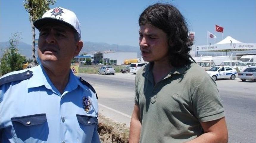 G&uuml;neş G&ouml;zl&uuml;ğ&uuml;n&uuml; Silmeye &Ccedil;alışırken Takla Attı