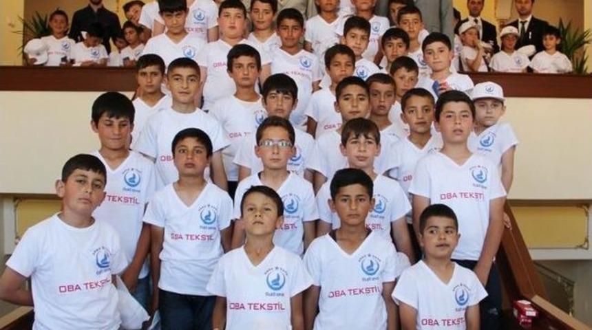 Minik Sporculardan Vali Barut&rsquo;a Ziyaret