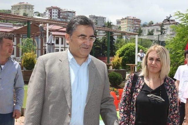 Nijer Büyükelçisi Ulusoy, Yıllık İznini Memleketi Giresun’un Görele İlçesinde Geçiriyor