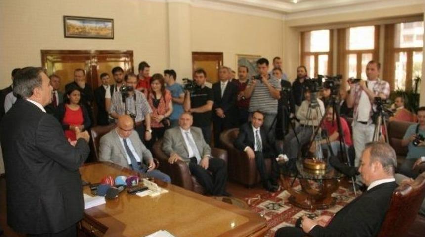 Bakan Eroğlu Afyonkarahisar&rsquo;da