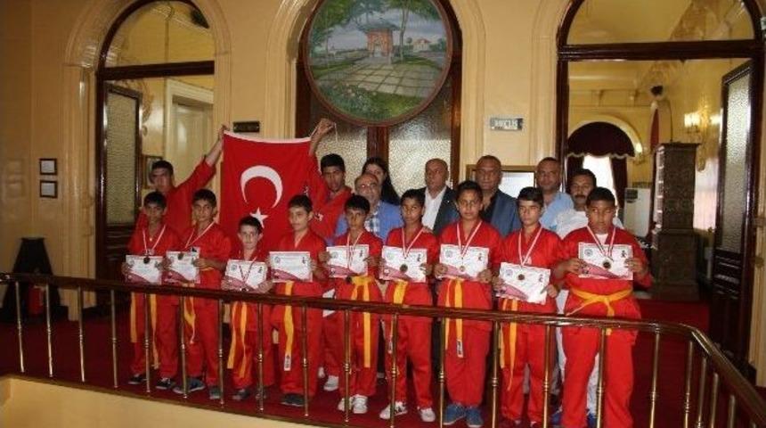 Edirne Ata Savunma Sanatı Takımı'ndan B&uuml;y&uuml;k Başarı