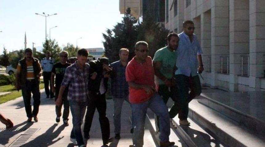 Konya&rsquo;daki Cinayet Zanlıları Adliyeye Sevk Edildi