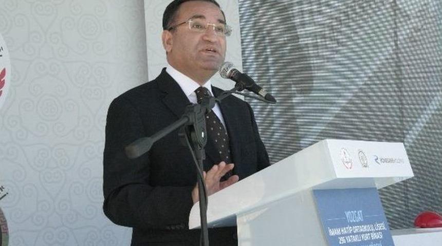 Bakan Bozdağ: &ldquo;t&uuml;rk Milleti Google&rsquo;den &Ouml;ğrendiği Birine Cumhurbaşkanlığı Sıfatını Vermez&rdquo;