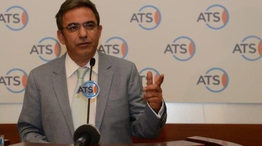 Atso Başkanı Budak: "kent Merkezinde Beyaz Atletle Dolaşılmaz"