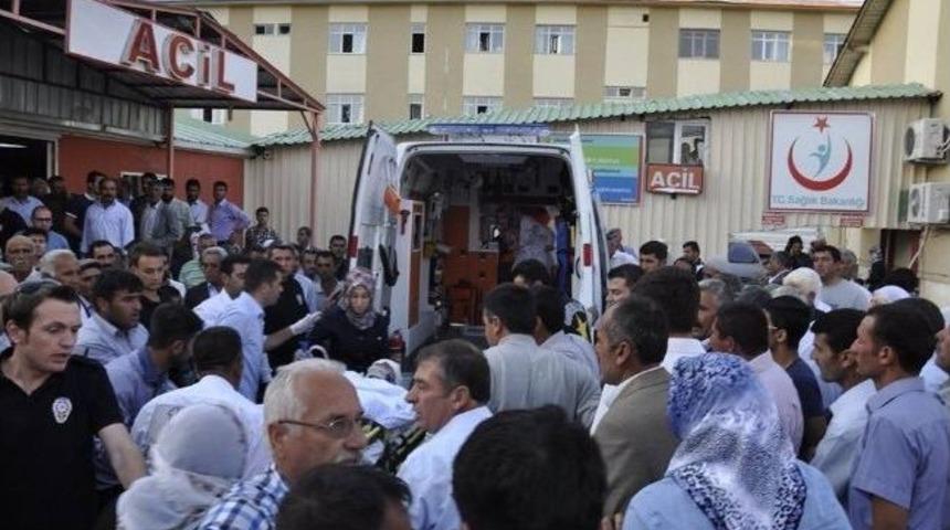 Erciş&rsquo;te Trafik Kazası: 4 &Ouml;l&uuml;, 4 Yaralı