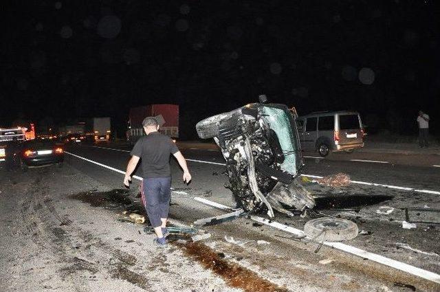 Afyonkarahisar'da Trafik Kazası: 6 Yaralı