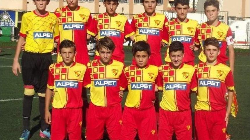 G&ouml;z G&ouml;z, Manisa'yı Ge&ccedil;ti