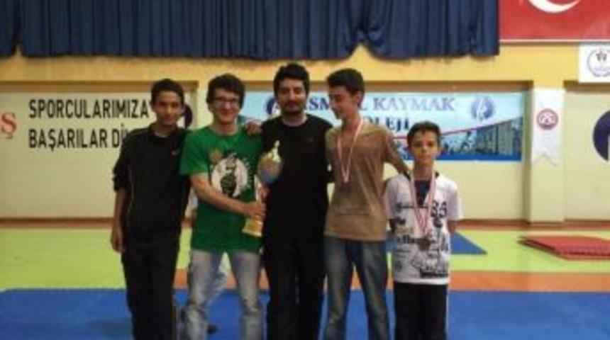 L&uuml;leburgazlı Tekvandoculardan B&uuml;y&uuml;k Başarı
