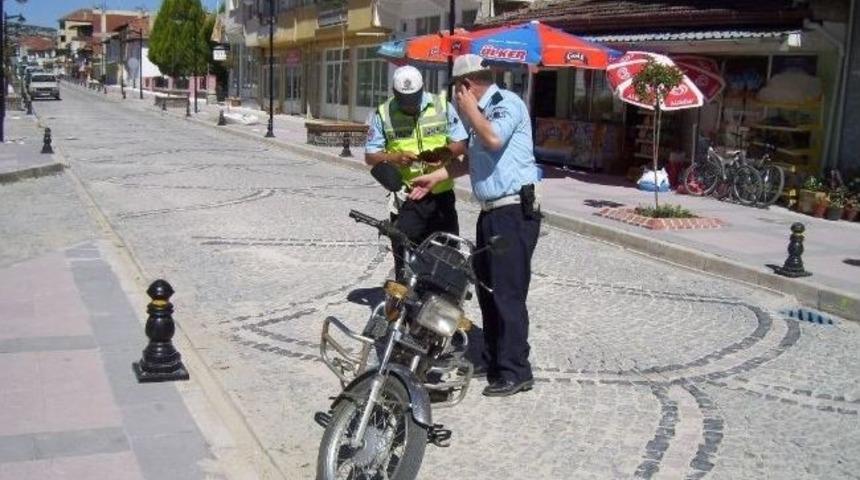 Motosiklet S&uuml;r&uuml;c&uuml;lerine Sıkı Denetim