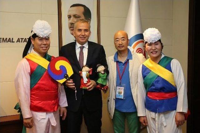 Denizli de Uluslararası Halk Dansları Festivali Başladı 1