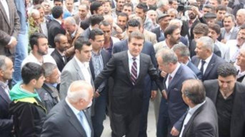 Mustafa Sarıg&uuml;l Hakkari&rsquo;ye Geliyor