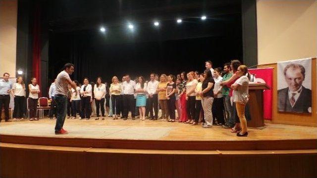 B&uuml;y&uuml;kşehir&rsquo;de &ldquo;mutlu Pazartesi&rdquo; Eğitimleri S&uuml;r&uuml;yor 1