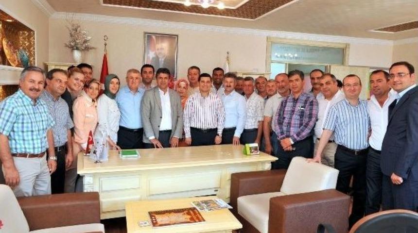 T&uuml;t&uuml;nc&uuml;&rsquo;den Ak Parti Kepez İl&ccedil;e Teşkilatı&rsquo;na Ziyaret