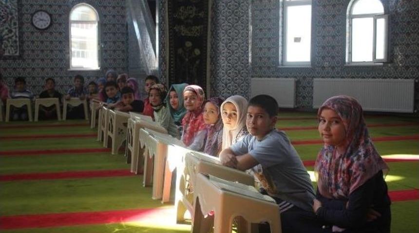 Korkuteli&rsquo;nde Yaz Kur&rsquo;an Kursları Başladı