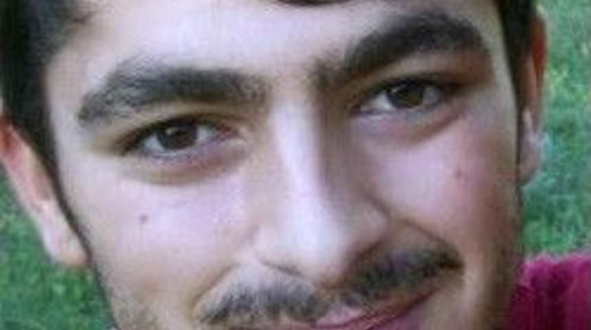 Akıntıya Kapılan Gencin Yakınlarının Bekleyişi S&uuml;r&uuml;yor