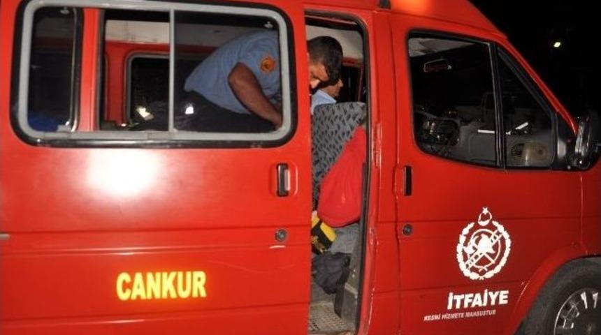 Yangına Giden İtfaiye Aracına Taşlı Saldırı