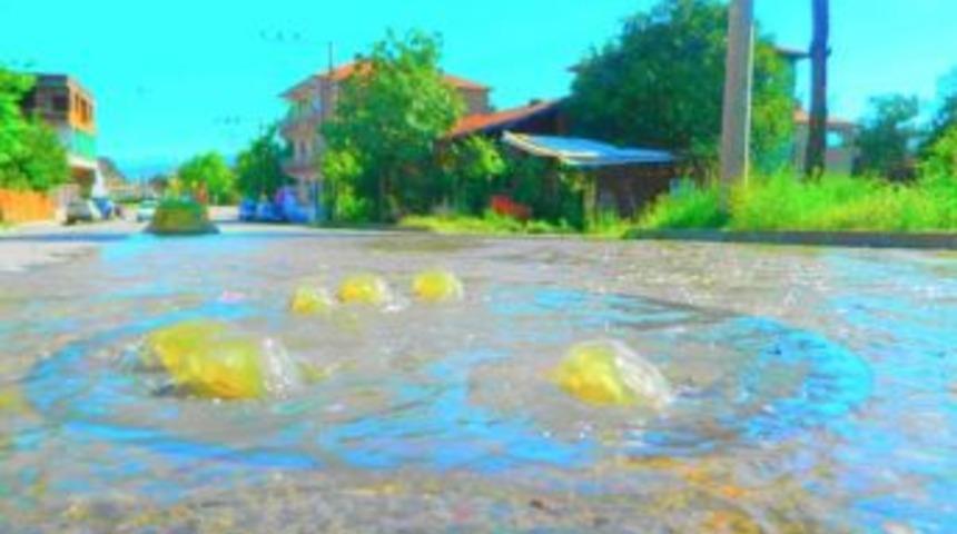 Osmancık&rsquo;ta Kanalizasyon Taştı, Etrafa K&ouml;t&uuml; Kokular Sa&ccedil;tı