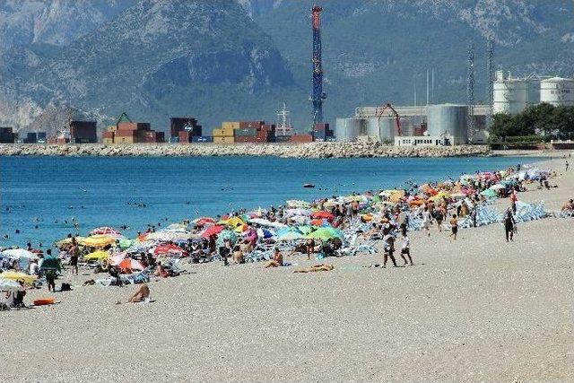 Antalya’da Sıcak Hava Bunalttı